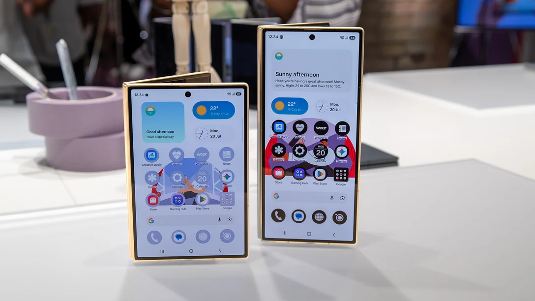 SAMSUNG Galaxy Fold 8